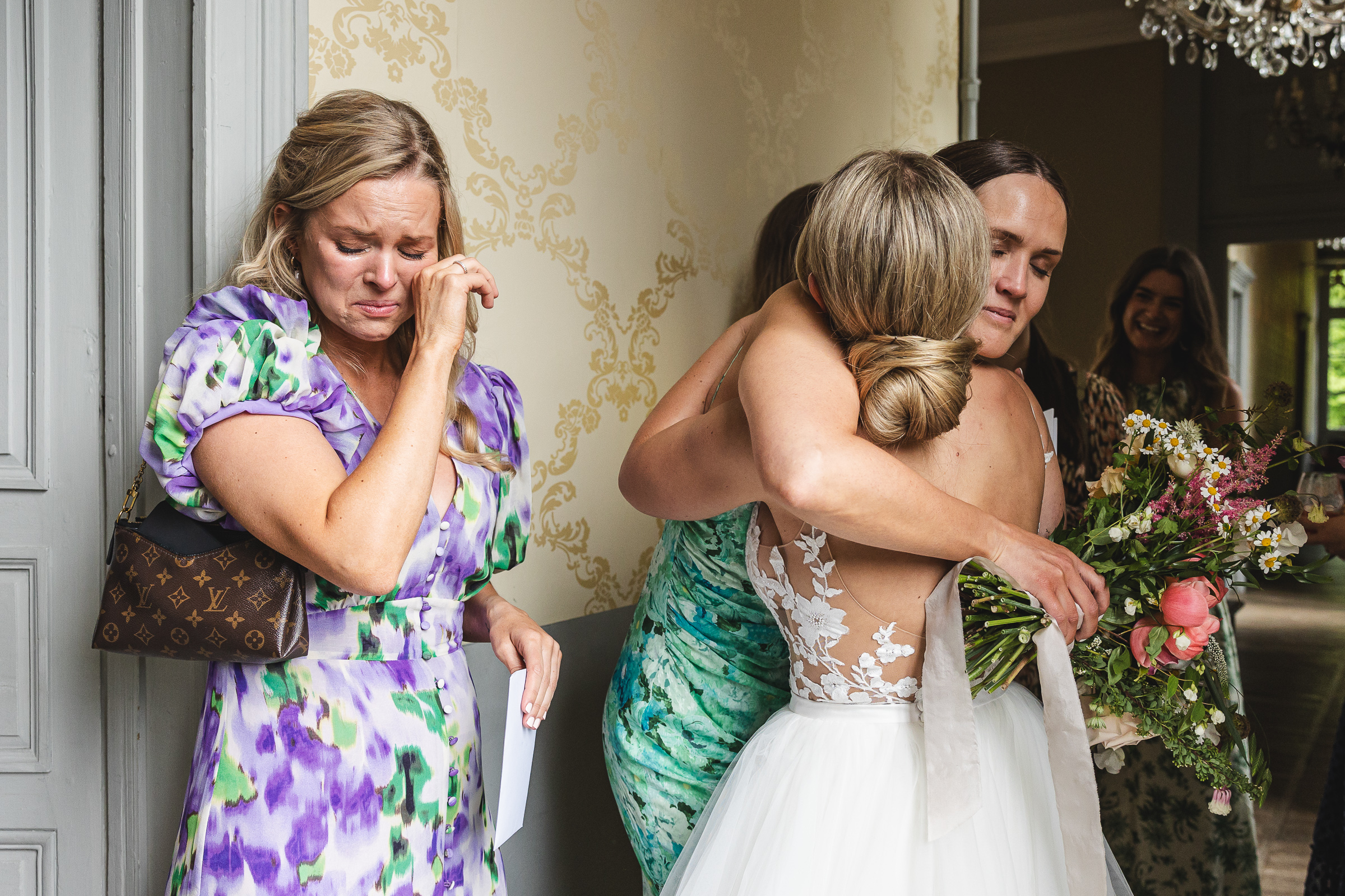 Photos d'émotions lors d'un mariage à Chalons en Champagne